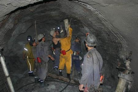 站前工程爆破中的危险因素分析以及应对工程爆破危险的措施